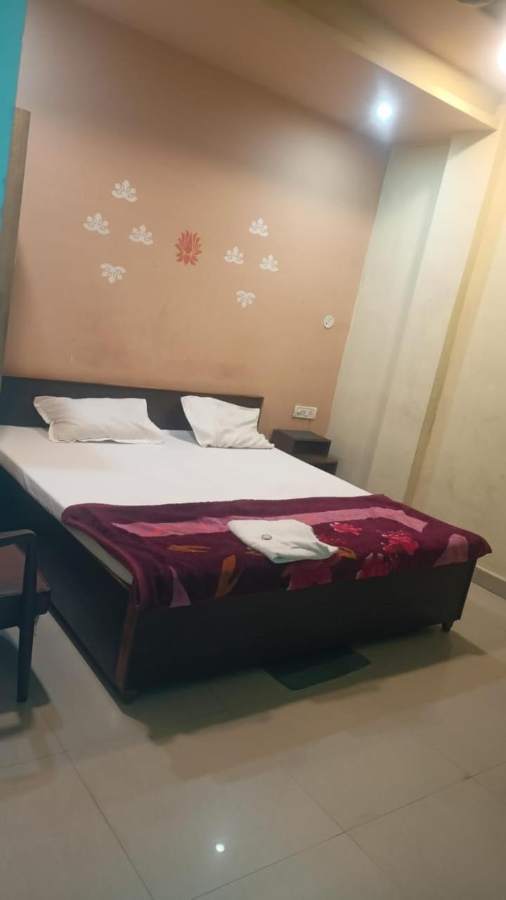 Hotel Shyam Utsav Mirzāpur Dış mekan fotoğraf