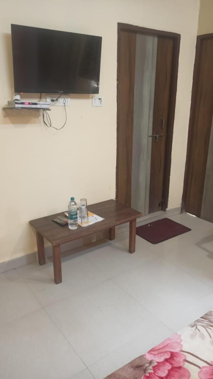 Hotel Shyam Utsav Mirzāpur Dış mekan fotoğraf