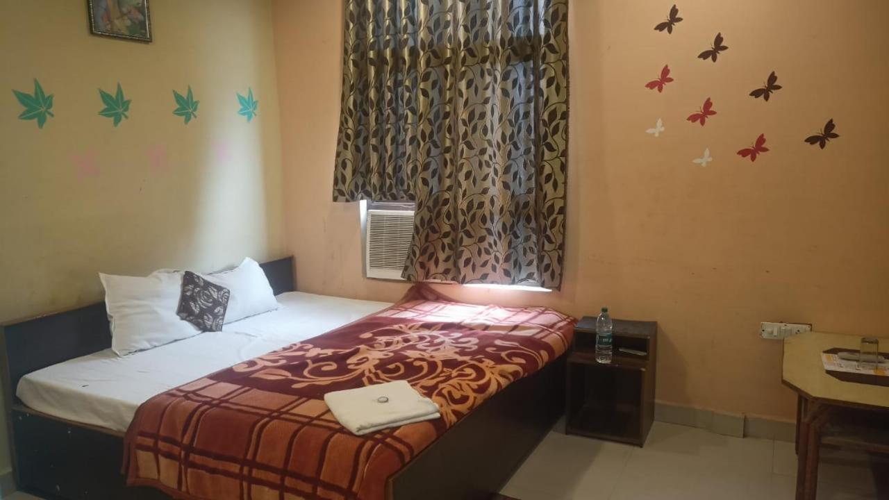 Hotel Shyam Utsav Mirzāpur Dış mekan fotoğraf